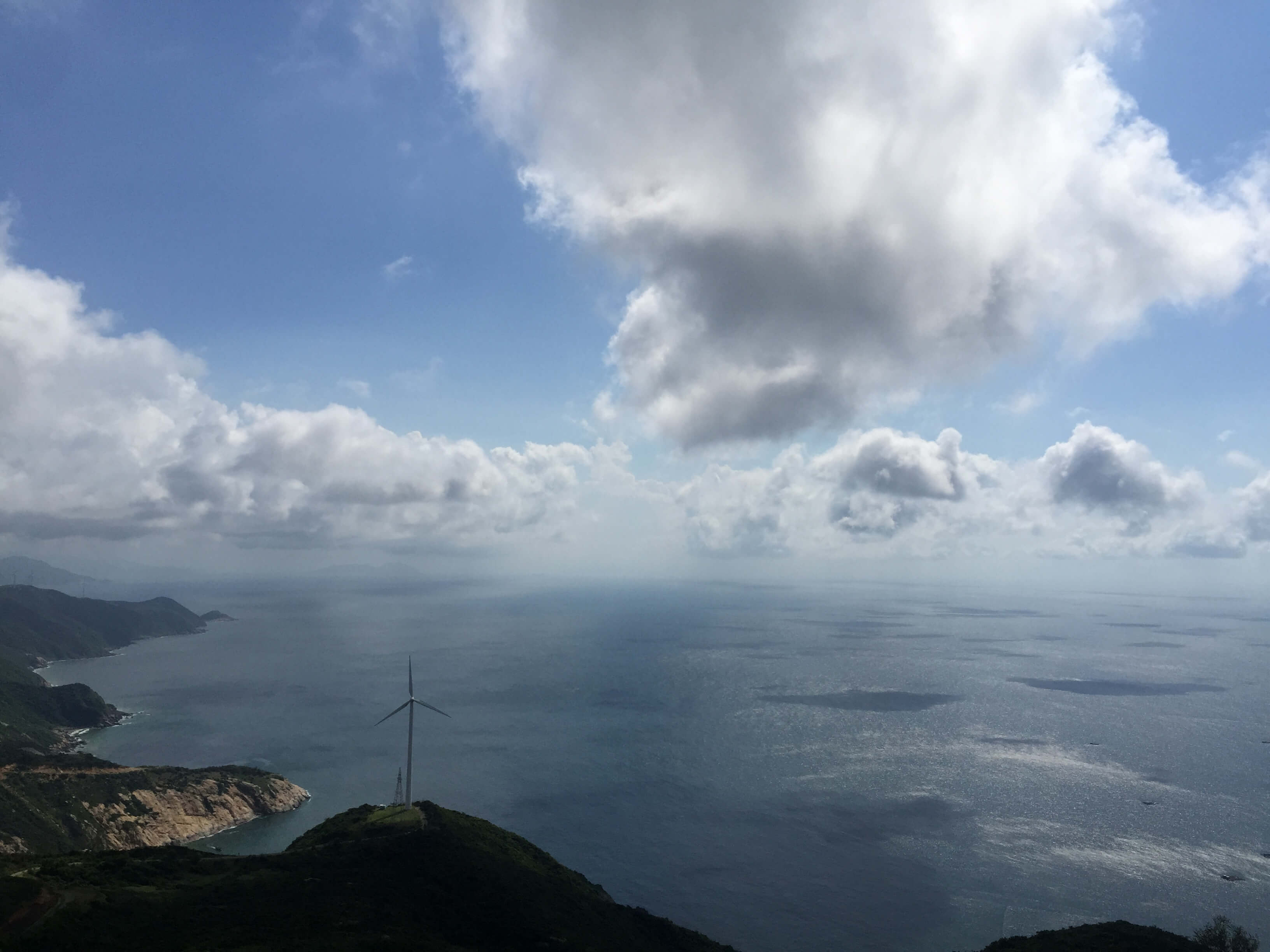上川岛风车与海